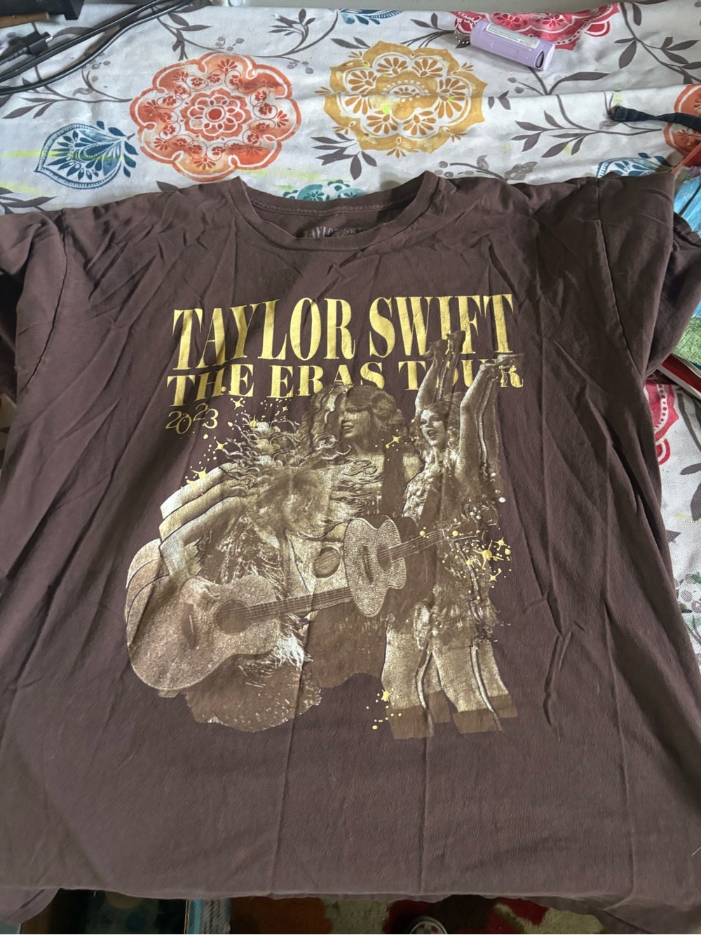 Taylor Swift The Eras Tour 2023 Brown Graphic Tee L